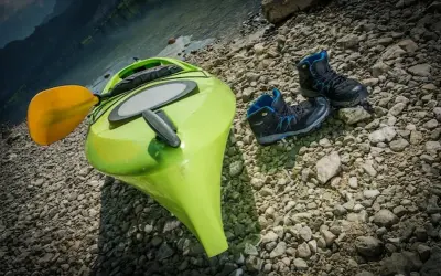 Jakie buty na kajaki wybrać, aby uniknąć dyskomfortu i kontuzji?