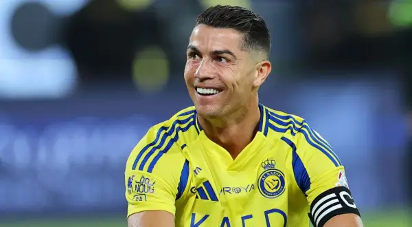 Ile zarabia Ronaldo w Arabii Saudyjskiej? Szokujące kwoty i kontrakty!